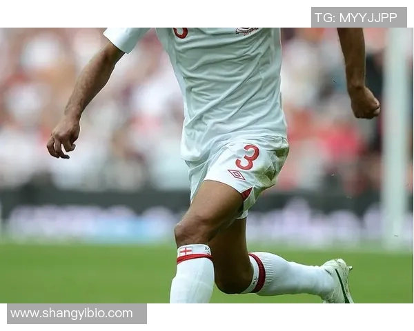 全球足球明星魅力瞬间大揭秘帅气照片尽在其中