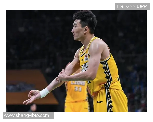 孙铭徽:从篮球新星到国家队核心的成长之路与奋斗历程